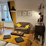 Brainy Apartments - South