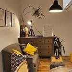 Brainy Apartments - South